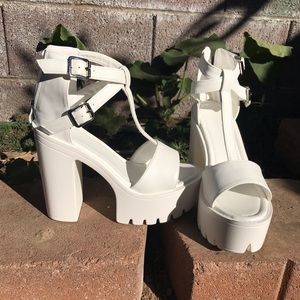 MDE High platform Heels